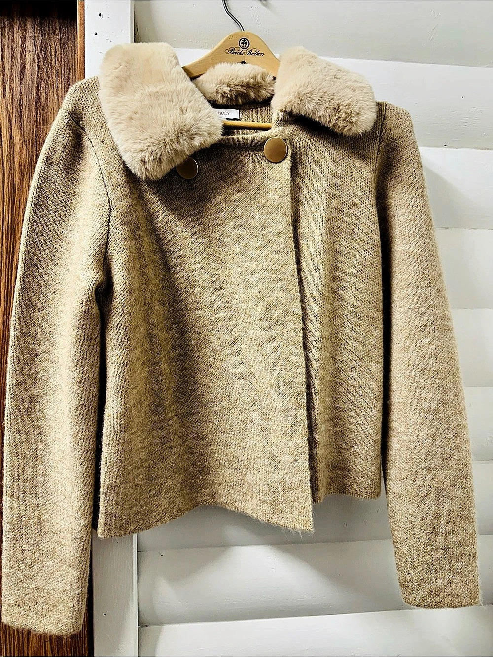 Faux Fur Collar sweater in Brown Like New gold button accents Size Medium